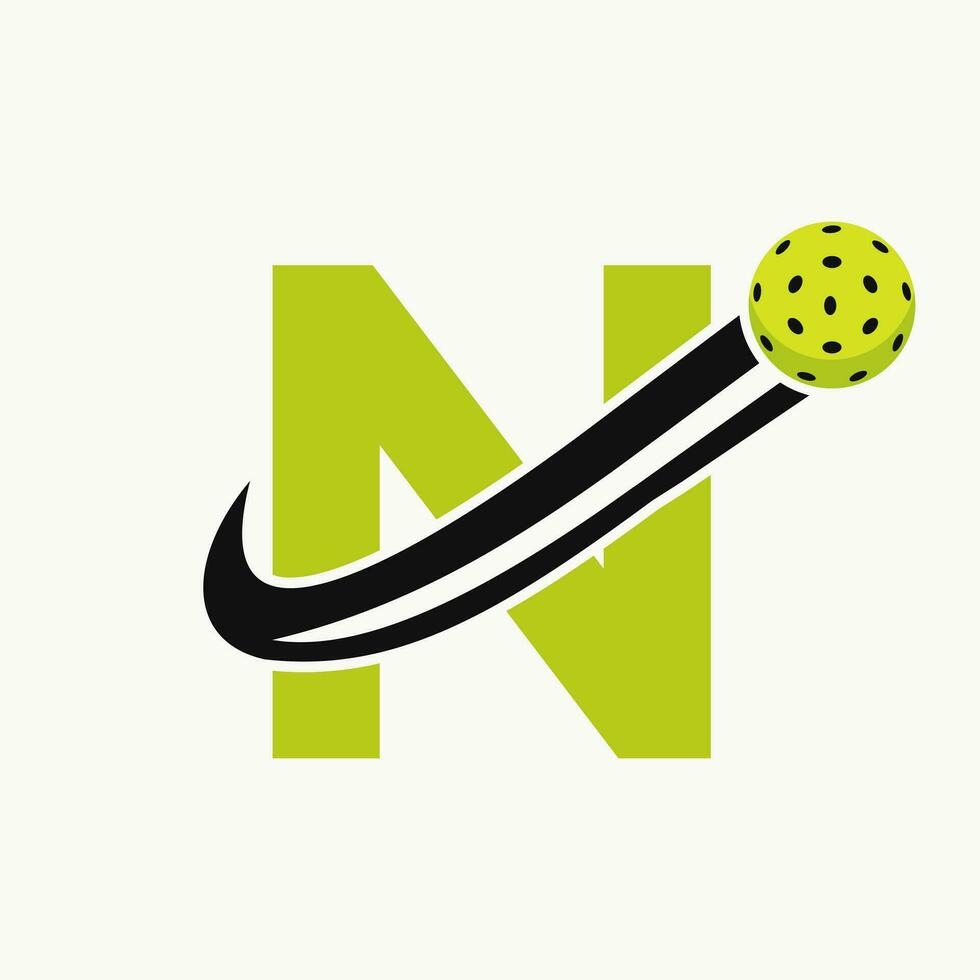 lettre n pickleball logo concept avec en mouvement cornichon Balle symbole. cornichon Balle logotype vecteur