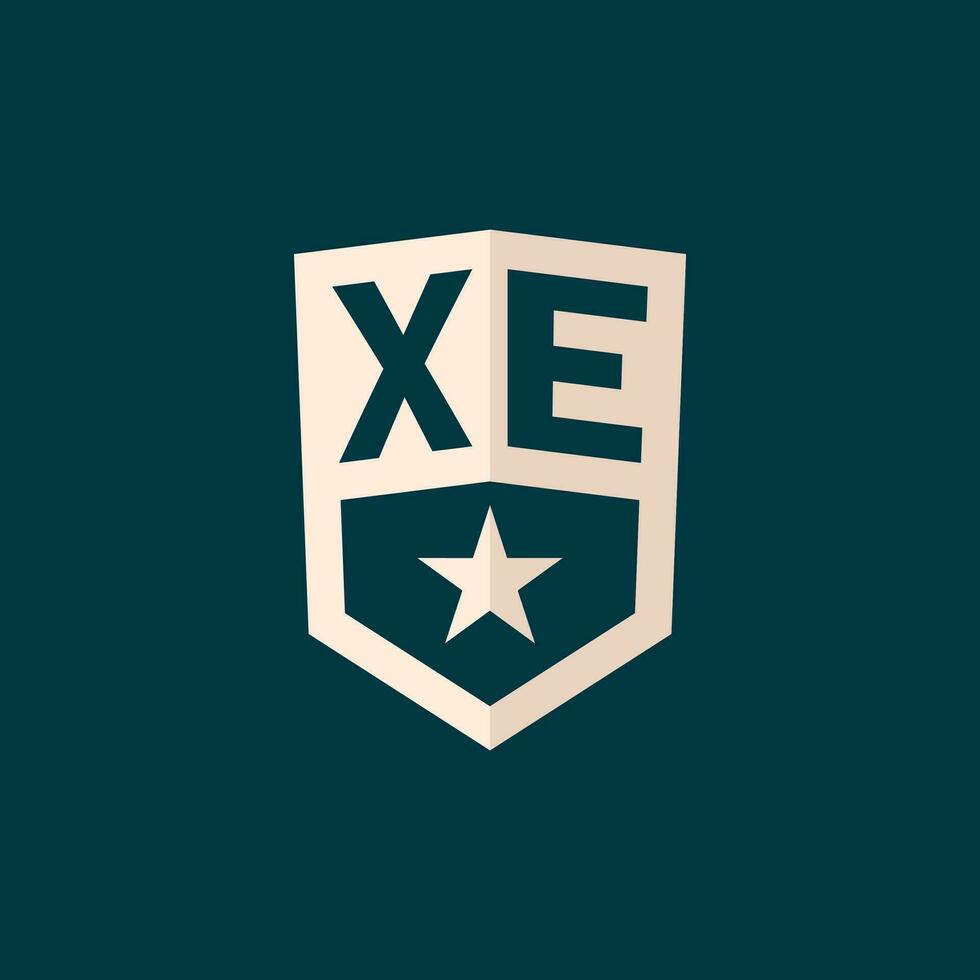 initiale xe logo étoile bouclier symbole avec Facile conception vecteur