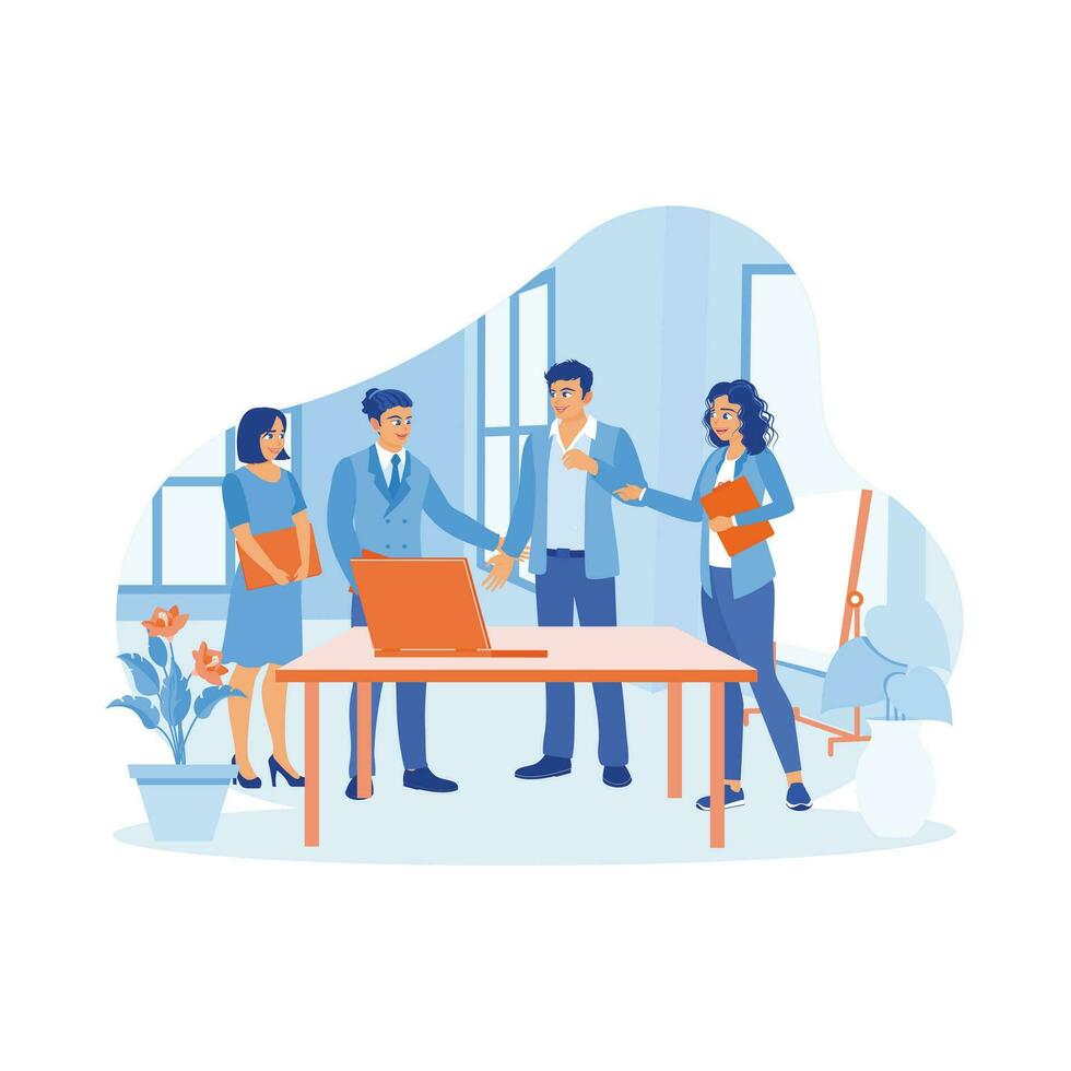 une diverse groupe de affaires gens utilisation ordinateurs portables pendant réunions dans le bureau. travail ensemble sur une Nouveau projet. affaires gens dans Bureau lieu de travail concept. tendance moderne vecteur plat illustration