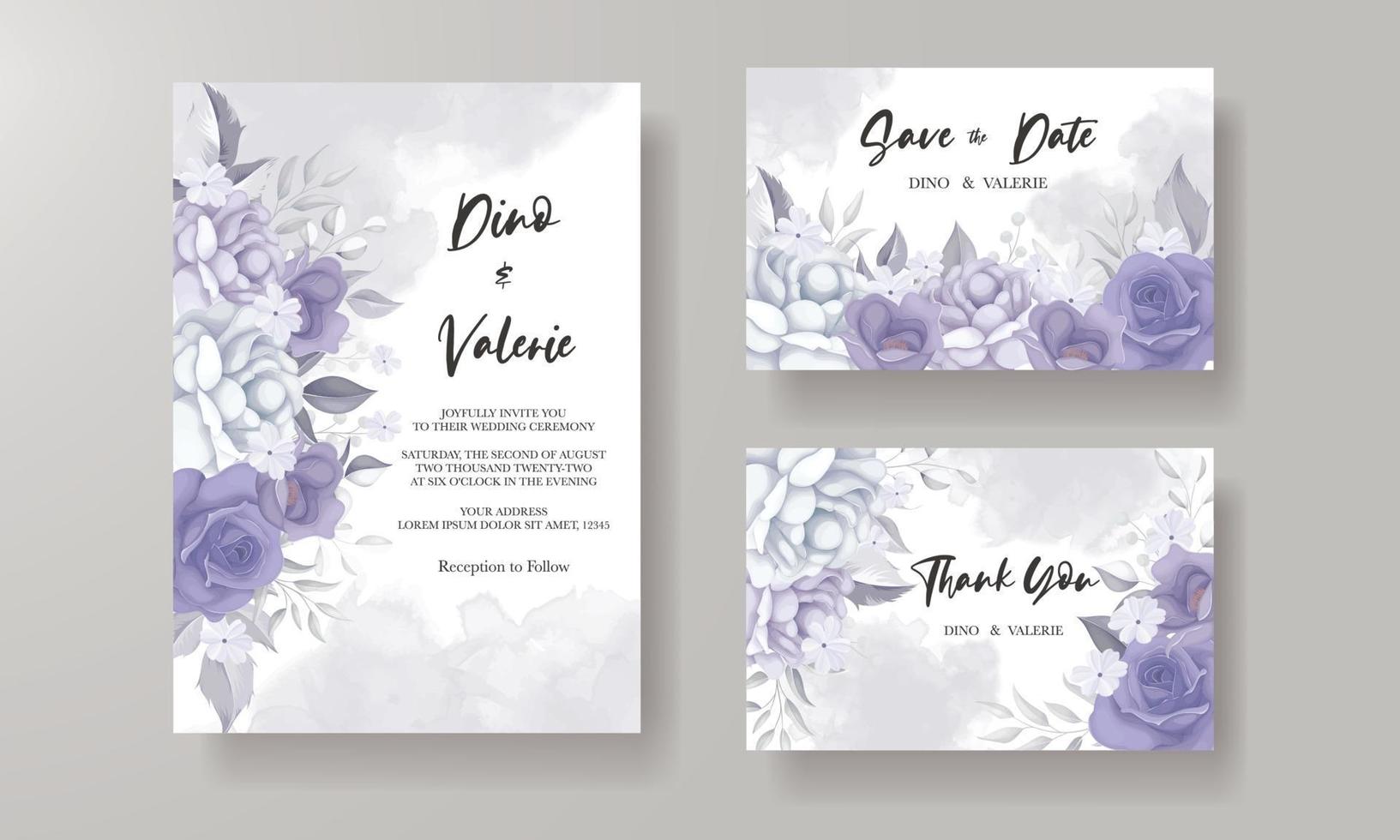 belle carte d'invitation de mariage avec décoration de fleurs violettes vecteur