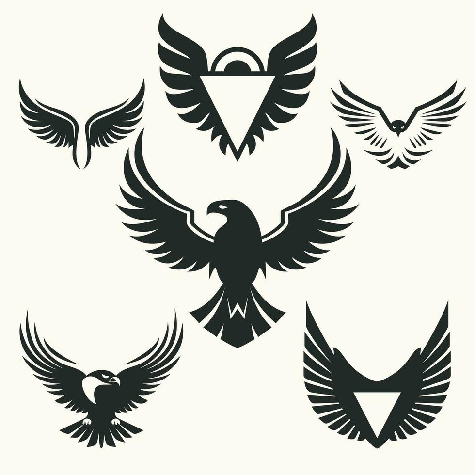 élever votre dessins avec notre polyvalent vecteur ensemble de Aigle emblèmes. symbolisant force et liberté, ces graphique ajouter majestueux flair à tout projet.