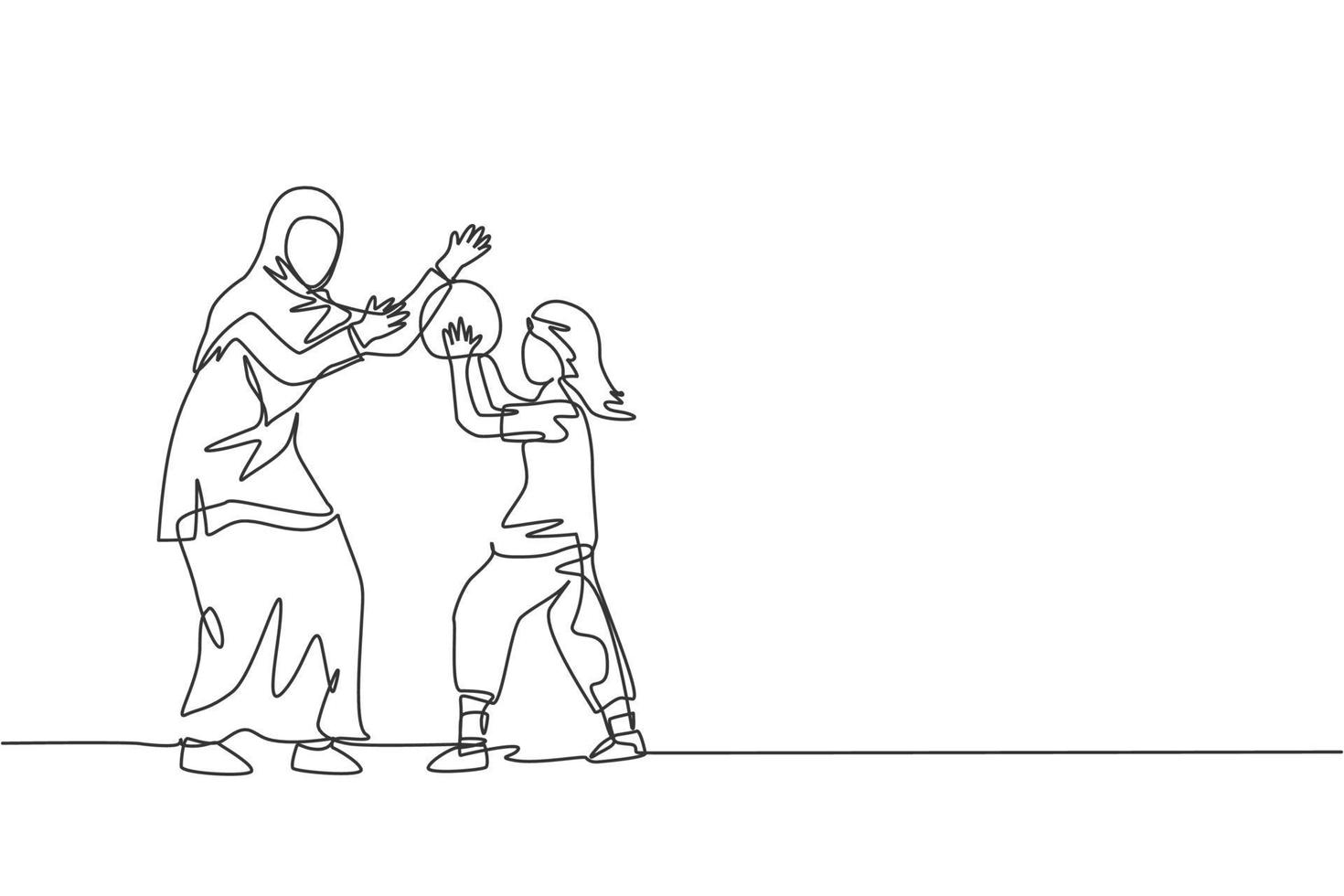 un dessin au trait continu d'une jeune maman islamique jouant au basket-ball avec sa fille au parc extérieur. heureux concept de famille parentale musulmane arabe. illustration vectorielle de dessin dynamique à une seule ligne vecteur