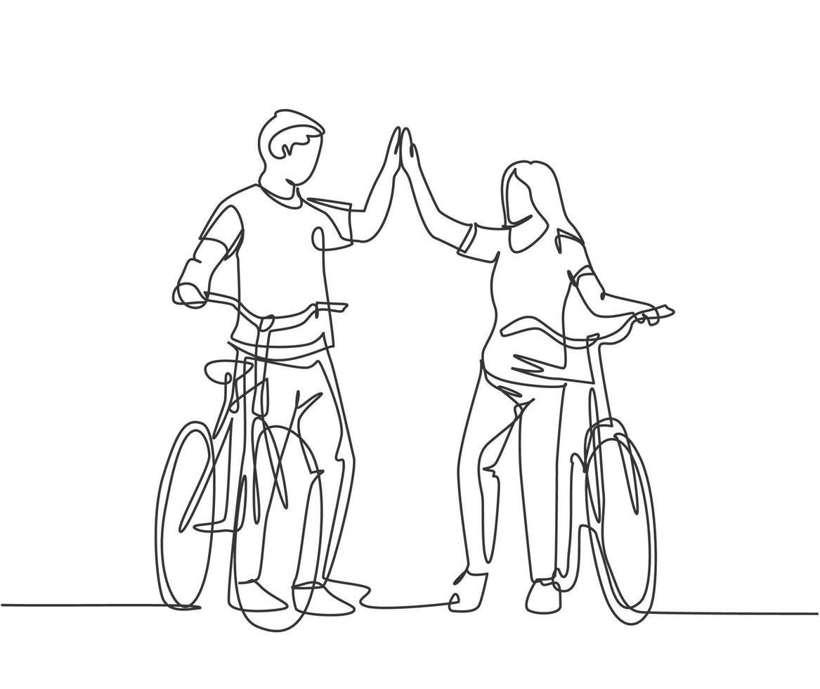 un dessin au trait d'un jeune couple heureux, homme et femme, se promène à vélo dans le parc extérieur et fait un geste de cinq ans. concept de relation ligne continue dessiner illustration vectorielle de conception vecteur