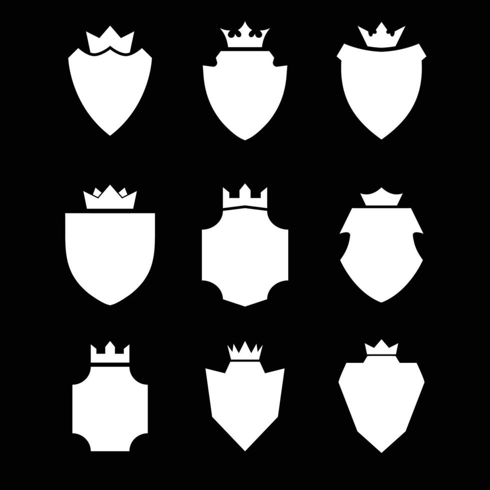 silhouette bouclier icône ensemble dans ancien style, protéger bouclier Sécurité ligne Icônes. badge qualité symbole, signe, logo ou emblème, vecteur, couronne. vecteur