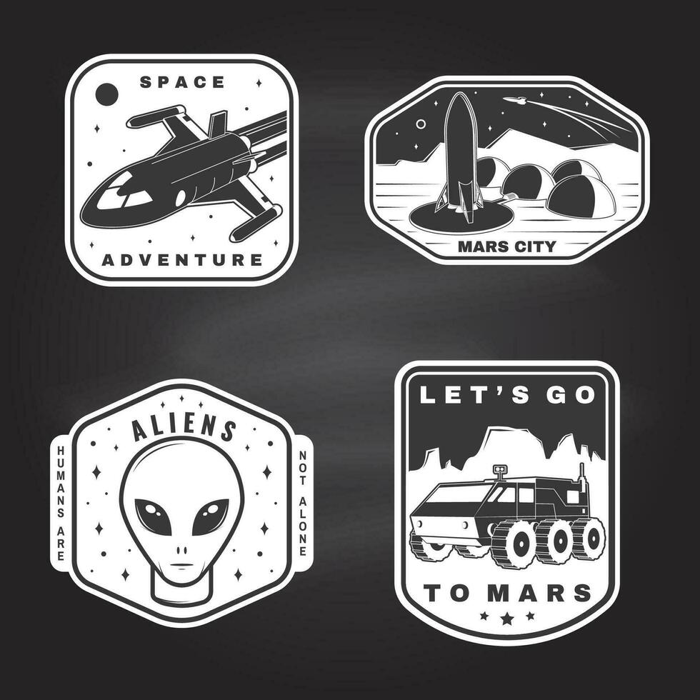 ensemble de espace mission logo, badge, correctif. vecteur. concept pour chemise, imprimer, timbre. ancien typographie conception avec espace fusée, extraterrestre, Mars ville, campeur van sur le lune et Terre silhouette vecteur