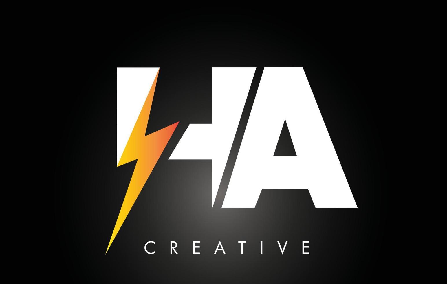 création de logo de lettre ha avec éclair de tonnerre. logo de lettre de boulon électrique vecteur