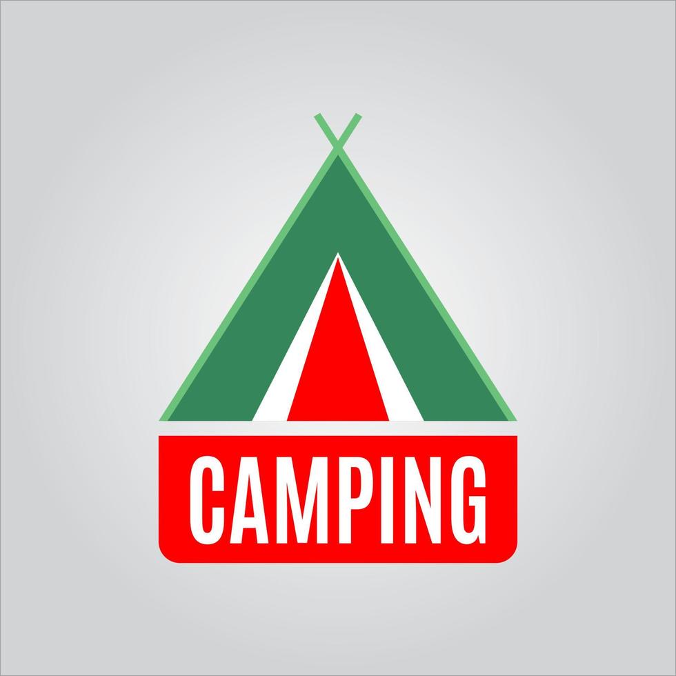 logo de camping et d'aventure en forêt de montagne vecteur