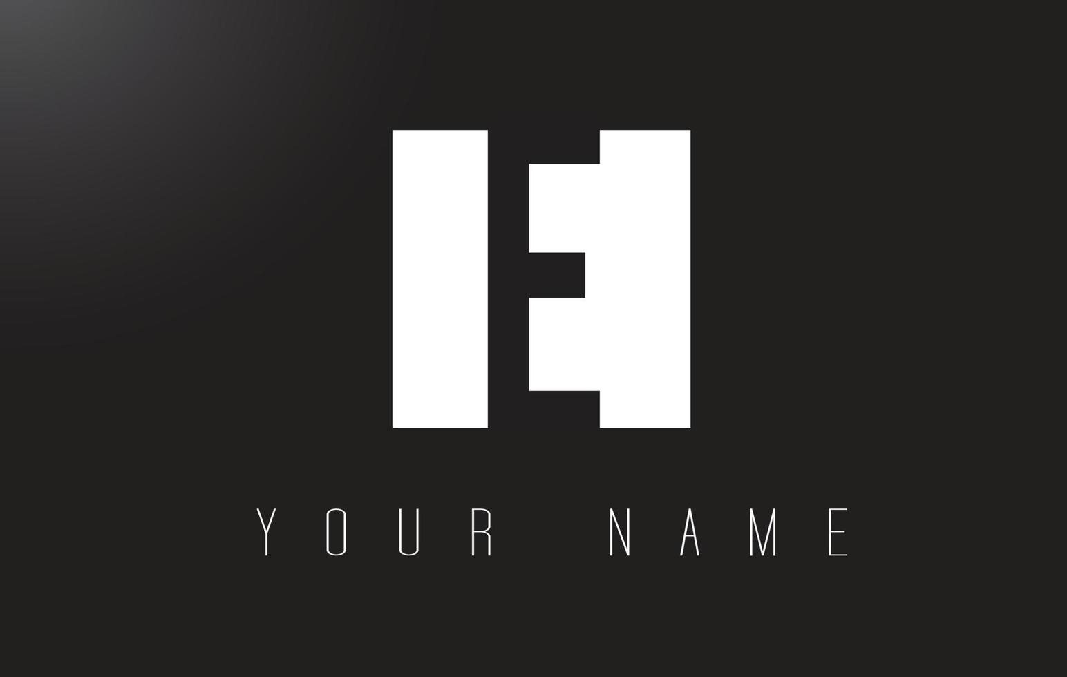 logo de lettre e avec un design d'espace négatif noir et blanc. vecteur