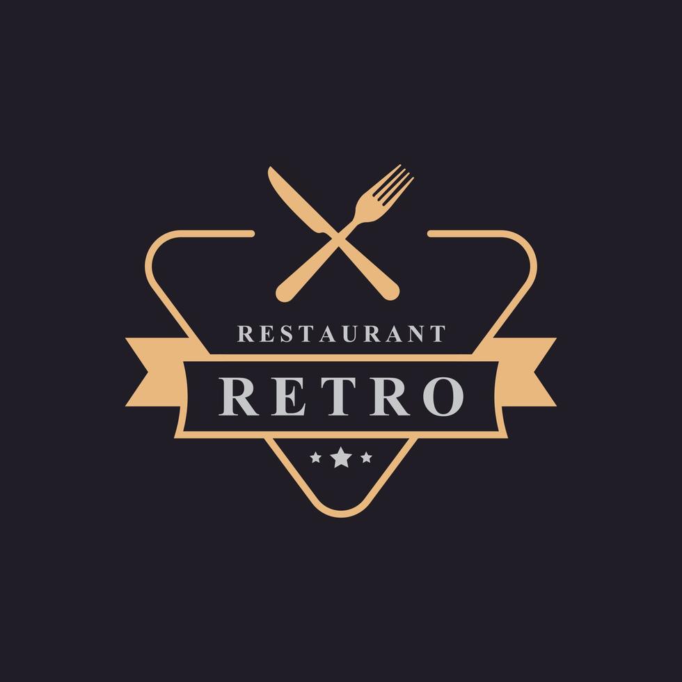 insigne rétro vintage traversé cuillère fourchette couteau rustique pour la cuisine nourriture menu plat restaurant logo design élément modèle vecteur
