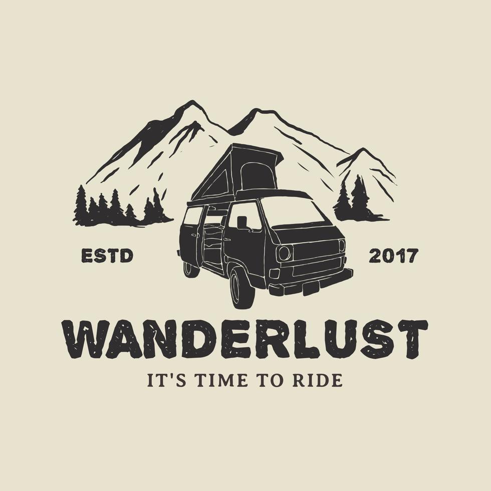 étiquette de logo d'aventures de camping-car de montagne vintage dessinés à la main vecteur
