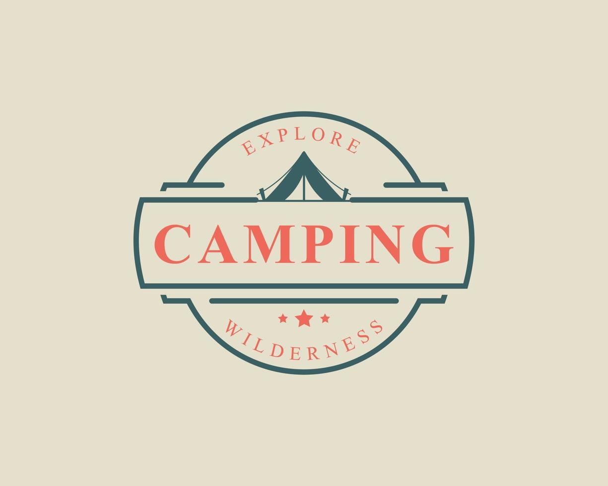 insigne rétro vintage camping et aventure en plein air typographie logo vector design inspiration