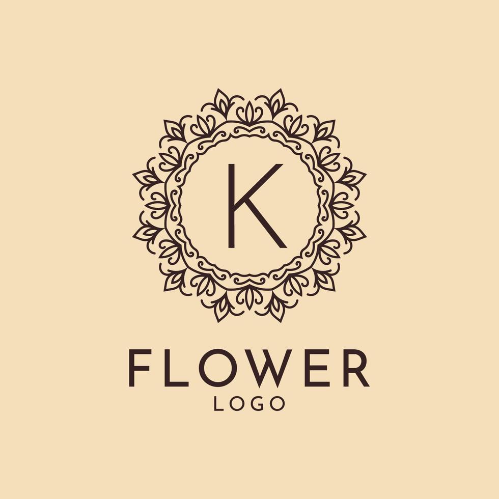 décoration de cercle de fleurs lettre k pour spa, salon, hôtel, fleuriste, marque féminine vecteur