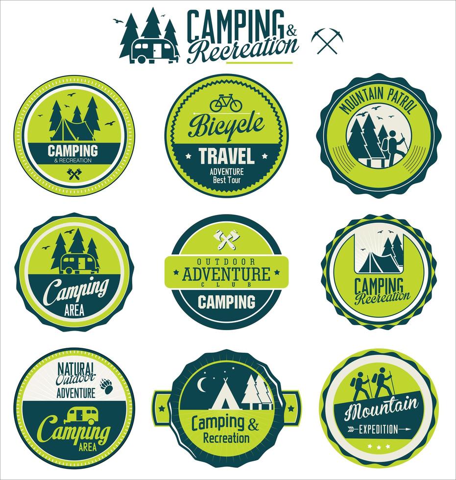 ensemble d'étiquettes rétro camping en plein air vecteur