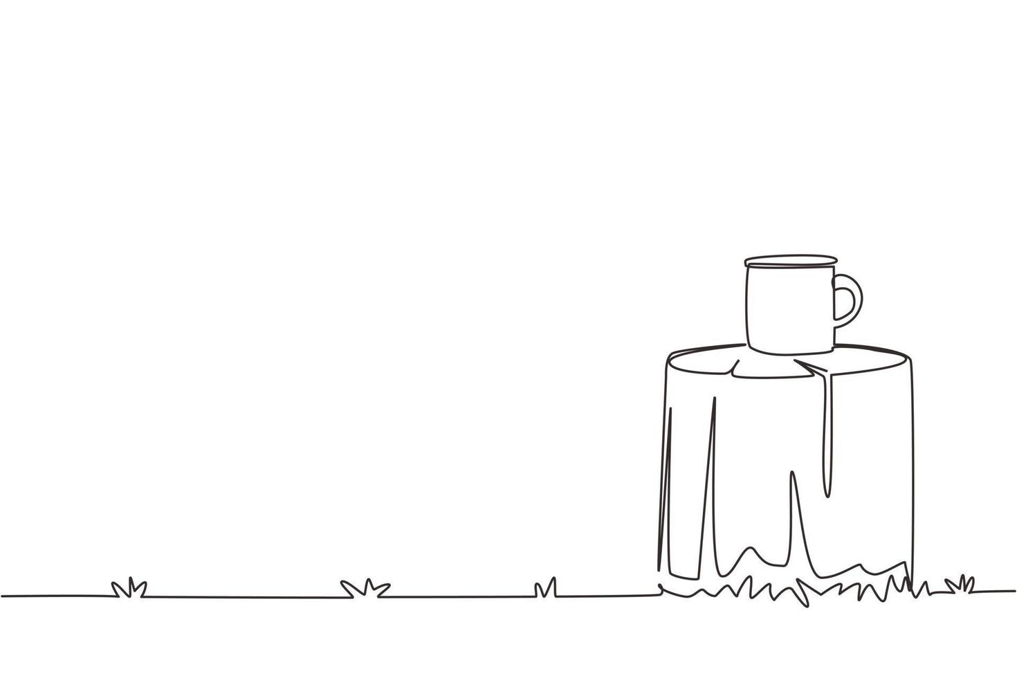 une seule ligne continue dessinant une maquette de tasse à café en émail de feu de camp blanc sur une table en rondins dans un camping ou un terrain de camping. tasse vide maquette pour la promotion du design. une ligne dessiner illustration vectorielle de conception vecteur