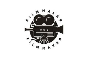 création de logo de caméra vidéo vintage pour la production de cinéma vecteur