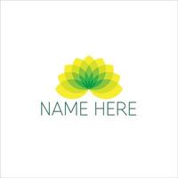 logo fleur de lotus vert à jaune avec nom vecteur