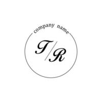 initiale t logo monogramme lettre minimaliste vecteur