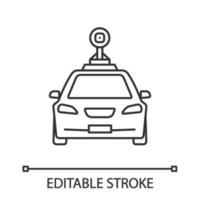 voiture intelligente en icône linéaire vue de face. nfc auto avec caméra de toit et capteur radar. illustration de la ligne mince. voiture autonome. véhicule sans conducteur. symbole de contour. dessin isolé de vecteur. trait modifiable vecteur