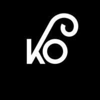 création de logo de lettre ko sur fond noir. ko concept de logo de lettre initiales créatives. conception de lettre ko. ko lettre blanche sur fond noir. ko, ko logo vecteur