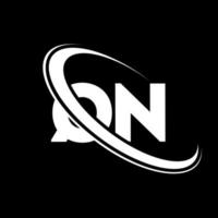 logo qn. qn conception. lettre qn blanche. création de logo de lettre qn. lettre initiale qn cercle lié logo monogramme majuscule. vecteur