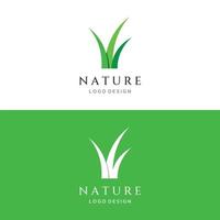 logo d'élément d'herbe verte naturelle, de prairie et d'herbe tondue dans le modèle de conception de logo vectoriel de printemps.