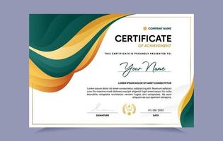 modèle de certificat de réussite vert et or avec badge et bordure en or. pour les récompenses, les affaires et les besoins en éducation. illustration vectorielle vecteur