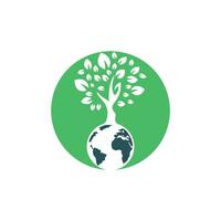 modèle de conception de logo vectoriel arbre globe. planète et symbole ou icône écologique.