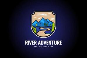 montagne de ruisseau de rivière avec emblème d'insigne de forêt de sapins de pins pour la conception de logo d'aventure de camp de randonnée en plein air vecteur