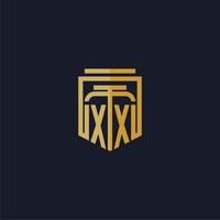 xx logo monogramme initial élégant avec un design de style bouclier pour les jeux de cabinet d'avocats muraux vecteur