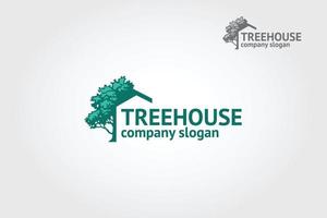 modèle de logo de maison dans les arbres. ce logo est un logo illustratif pour les entreprises liées à la protection de l'environnement. il est idéal pour les sites Web et le design est adapté à l'impression pour tous les médias. vecteur