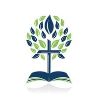 création de logo d'arbre croisé biblique. conception de modèle vectoriel de croix d'arbre d'église chrétienne.