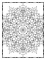 intérieur d'une page à colorier. mandala noir et blanc pour l'intérieur des pages à colorier. vecteur de conception d'ornement de mandala de décoration. vecteur de modèle de mandala vintage.