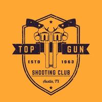 logo vintage du club de tir, emblème vectoriel avec revolvers sur le bouclier, les textures grunge peuvent être supprimées