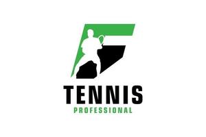 lettre f avec création de logo de silhouette de joueur de tennis. éléments de modèle de conception de vecteur pour l'équipe sportive ou l'identité d'entreprise.
