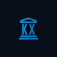kx monogramme de logo initial avec vecteur de conception d'icône de bâtiment de palais de justice simple