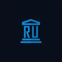 monogramme de logo initial ru avec vecteur de conception d'icône de bâtiment de palais de justice simple