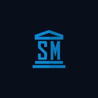 monogramme de logo initial sm avec vecteur de conception d'icône de bâtiment de palais de justice simple