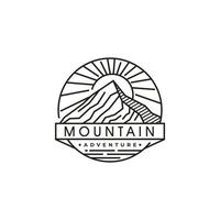 modèle de conception de logo de montagne vecteur