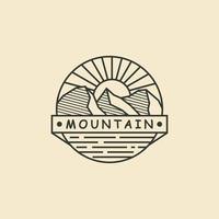 modèle de conception de logo de montagne vecteur