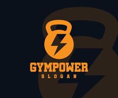 idée de conception de logo de puissance de gym de fitness avec cloche de bouilloire et tonnerre vecteur