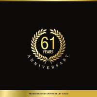 logo de luxe anniversaire 61 ans utilisé pour l'hôtel, le spa, le restaurant, le vip, la mode et l'identité de la marque premium. vecteur