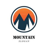 logo d & # 39; icône de montagne vecteur