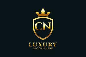 logo monogramme de luxe élégant initial cn ou modèle de badge avec volutes et couronne royale - parfait pour les projets de marque de luxe vecteur