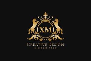 crête dorée initiale xm rétro avec cercle et deux chevaux, modèle de badge avec volutes et couronne royale - parfait pour les projets de marque de luxe vecteur
