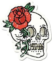 Tatouage autocollant traditionnel en détresse d'un crâne et d'une rose vecteur