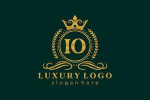 modèle initial de logo de luxe royal de lettre io dans l'art vectoriel pour le restaurant, la royauté, la boutique, le café, l'hôtel, l'héraldique, les bijoux, la mode et d'autres illustrations vectorielles.