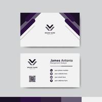 concept de modèle de carte d'identité d'entreprise violet et blanc vecteur