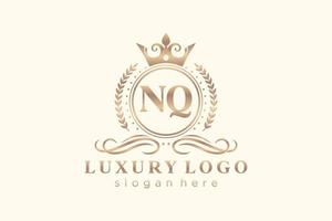 modèle initial de logo de luxe royal de lettre nq dans l'art vectoriel pour le restaurant, la royauté, la boutique, le café, l'hôtel, l'héraldique, les bijoux, la mode et d'autres illustrations vectorielles.