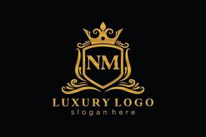 modèle de logo de luxe royal lettre initiale nm dans l'art vectoriel pour le restaurant, la royauté, la boutique, le café, l'hôtel, l'héraldique, les bijoux, la mode et d'autres illustrations vectorielles.