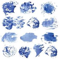nuages aquarelles bleus sur fond blanc. texture d'éclaboussure de brosse à eau aquarelle cyan. ensemble de tache de peinture de couleur pastel de vecteur. fond aquarelle bleu vecteur
